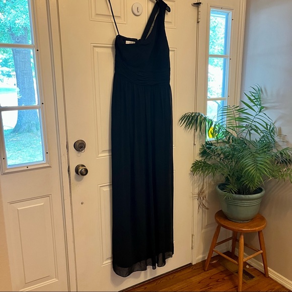 Donna Morgan Chiffon Gown - Picture 8 of 8